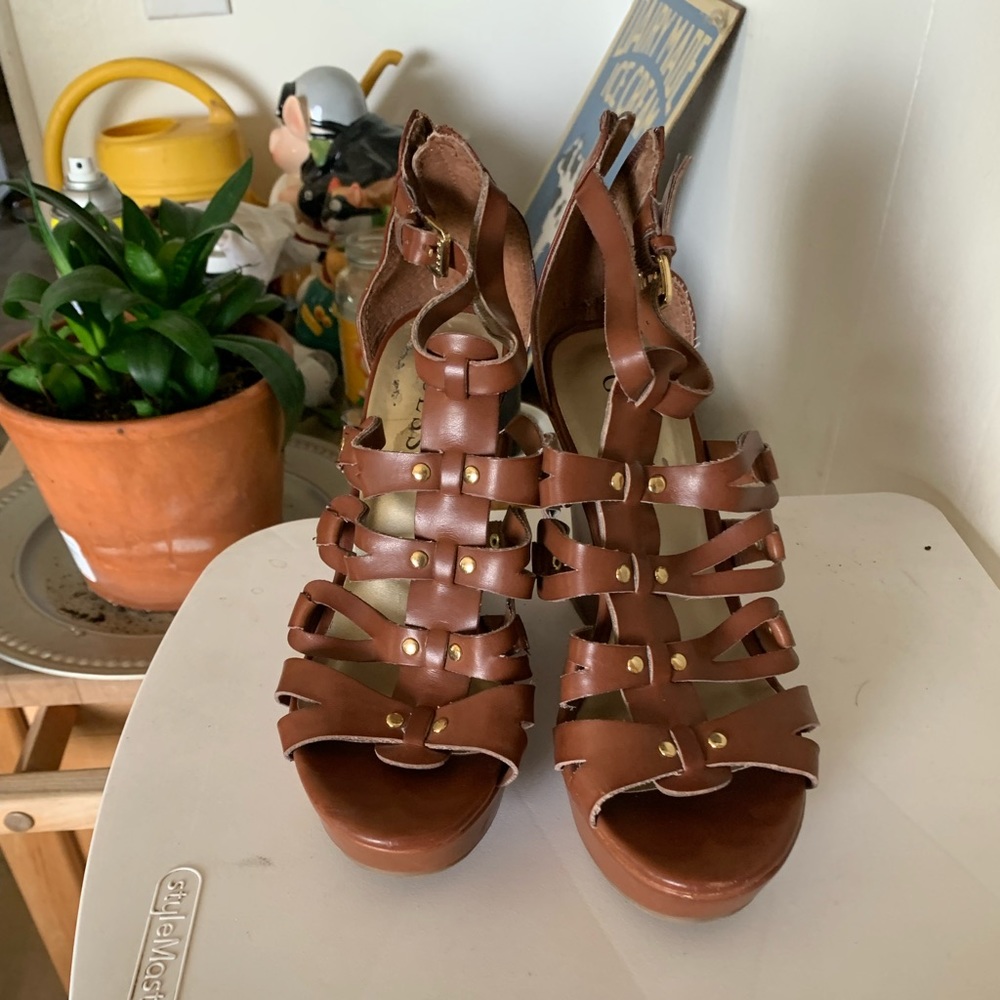 Guess scrappy wedge sandals